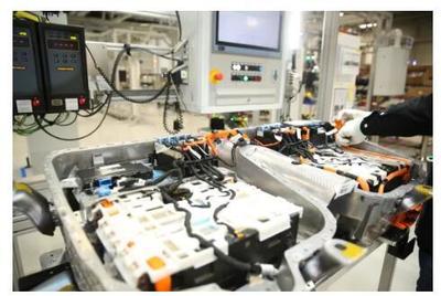 重磅！宝马强势亮相广州车展，全面展示未来电动出行蓝图